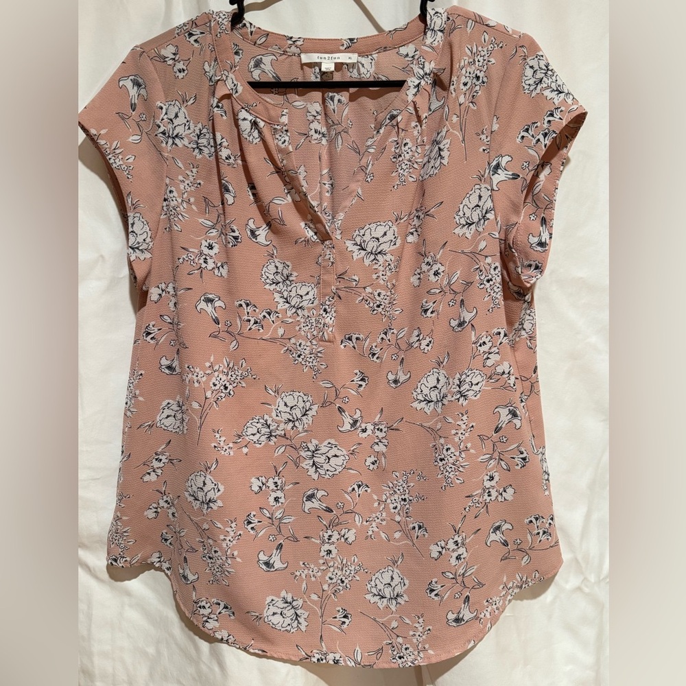 Fun 2 Fun Floral Blouse - Soft Pink